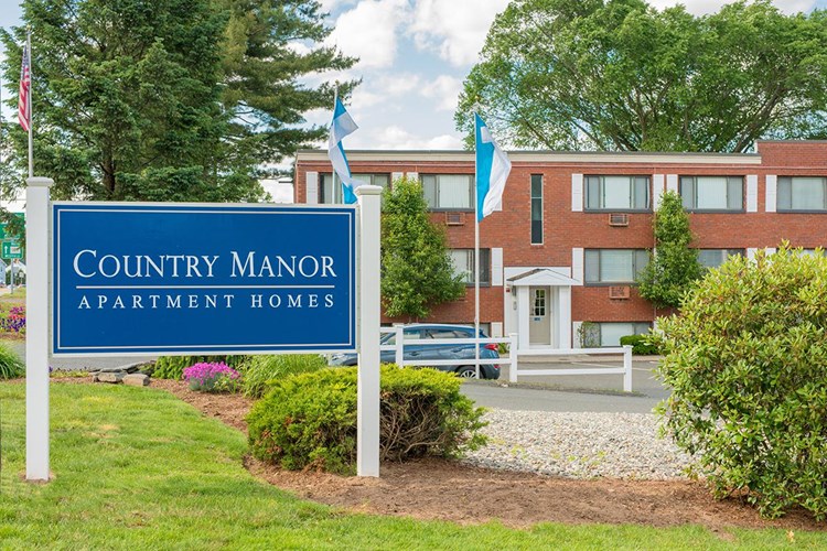 Welcome home to Country Manor, nestled in the heart of Feeding Hills.