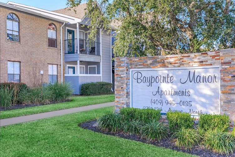Baypointe Manor Image 6