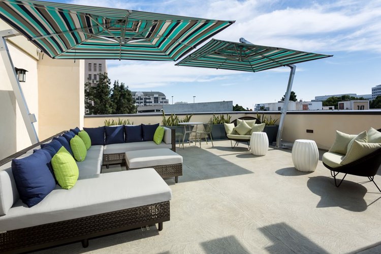 5th Floor Terrace with Lounge Seating