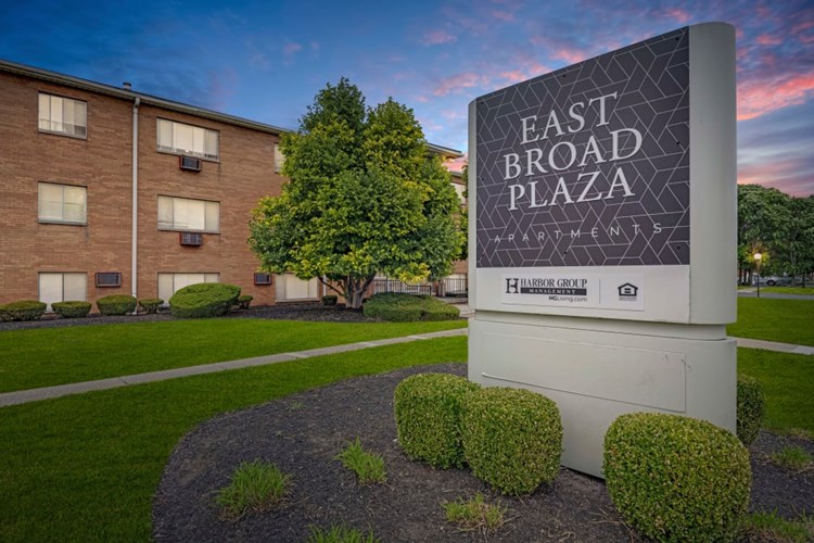 East Broad Plaza Image 2