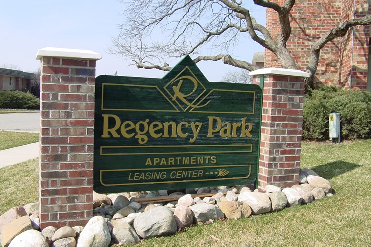 Regency Park Apartments Image 1
