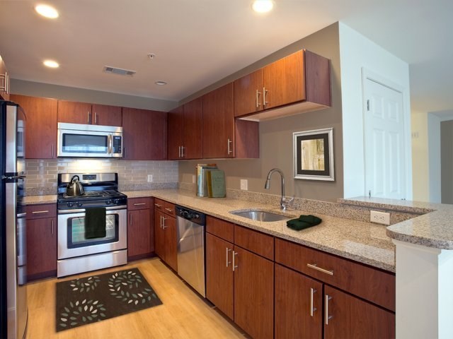 Two Bedroom Townhome (BT3) Kitchen