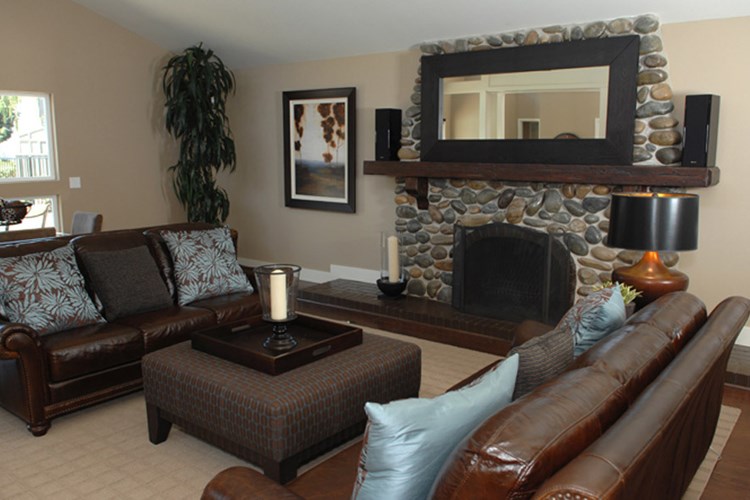 Fair Oaks, CA Hazel Ranch Apartments living room