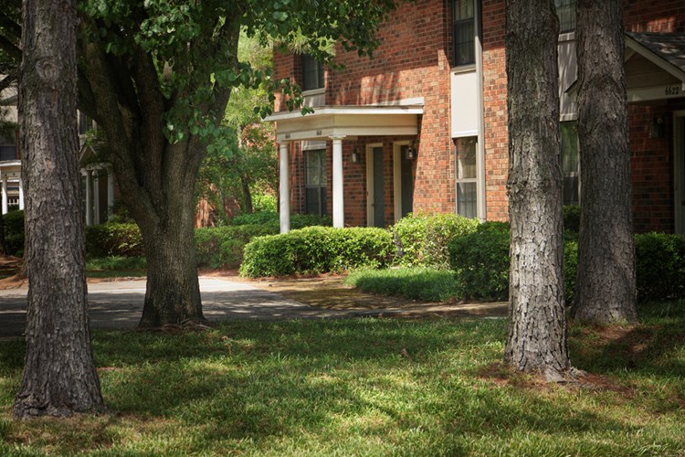 Monticello Apartments Image 2