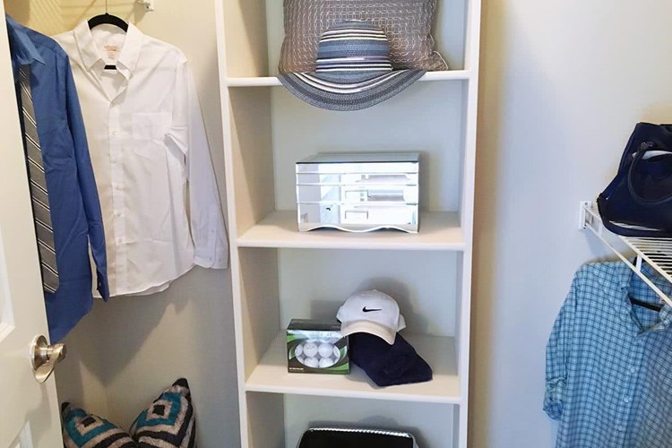 All of our floor plans feature spacious closets with built-in organizers. 