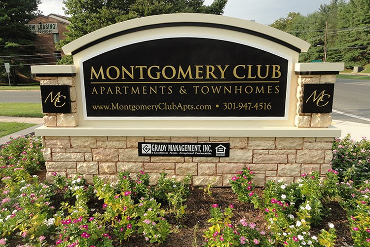 Montgomery Club Townhouses Image 1