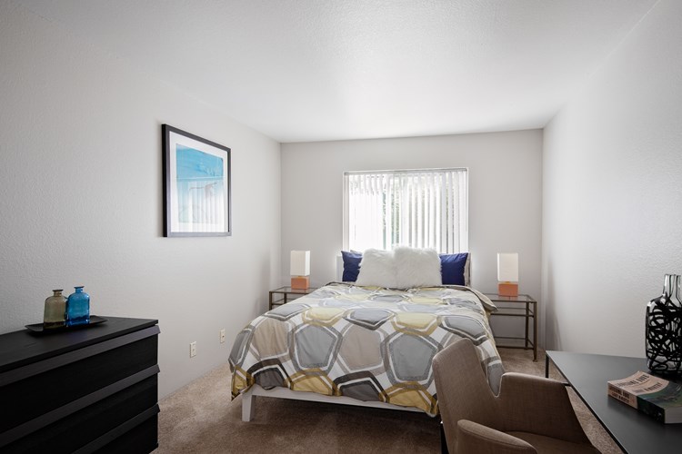 Clermont Apartments | Bedroom