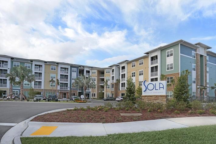 Sola South Lux Apartments Image 2