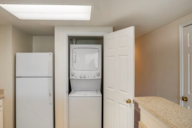 Classic Package I kitchen with in-unit washer and dryer