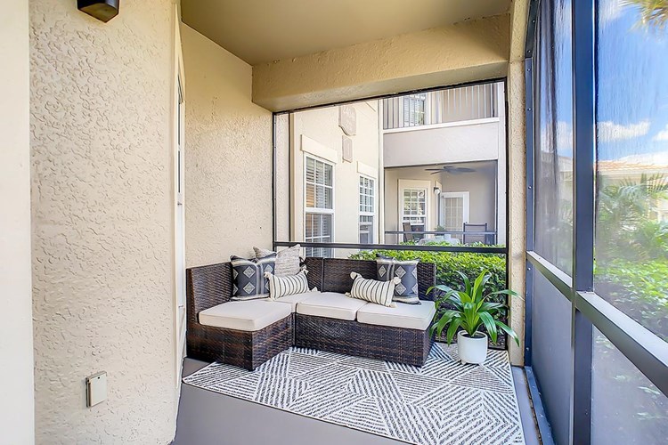Enjoy your very own private screened-in lanai!