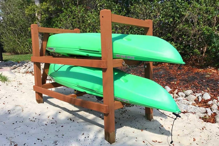 Residents can enjoy using our complimentary kayaks out on the lake.