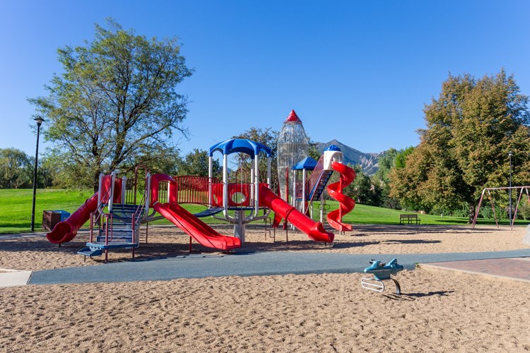 Plenty of parks and child-friendly playgrounds nearby