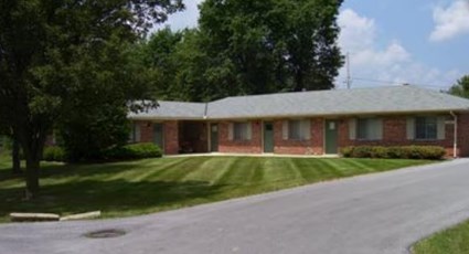 Towne and Country Apartments Image 1