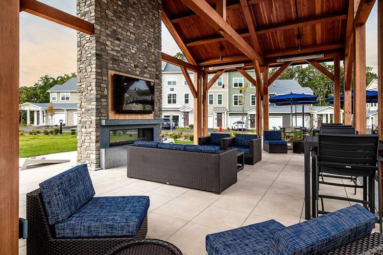 Phase II Courtyard with outdoor lounge