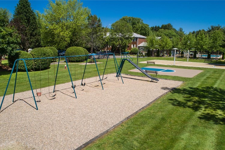 Sugarloaf Estates features plenty of outdoor amenities like a basketball court, a playground, and picnic area. 
