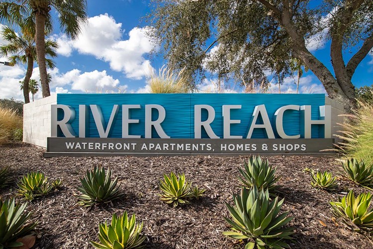 River Reach apartment homes is walking distance from the River Reach shops and restaurants making shopping convenient for our residents!