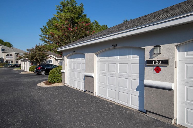 Our community offers multiple detached garages available to rent.