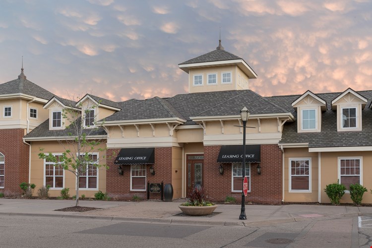Apartments At Citywalk At Woodbury Woodbury