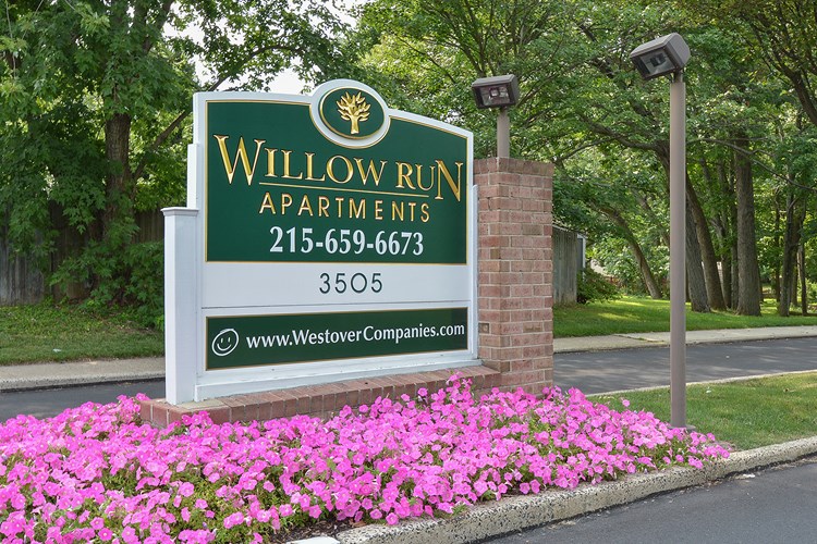Willow Run Apartments Image 1