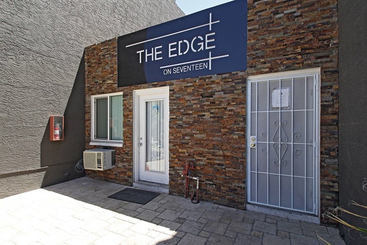 The Edge on Seventeen Image 3