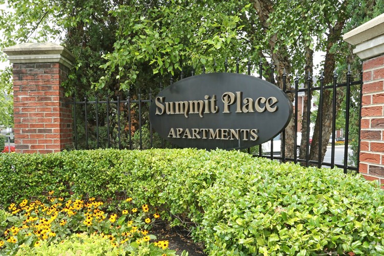 Summit Place Apartment Homes  Image 3