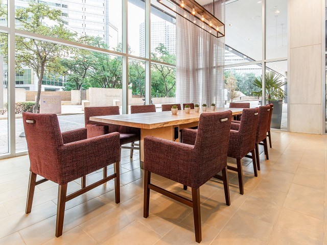 Hilton Garden Inn Meeting Table