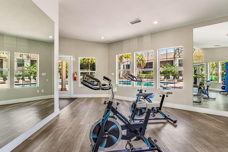 If spinning is your thing, you'll love our cycling bikes located in the spin/yoga studio.