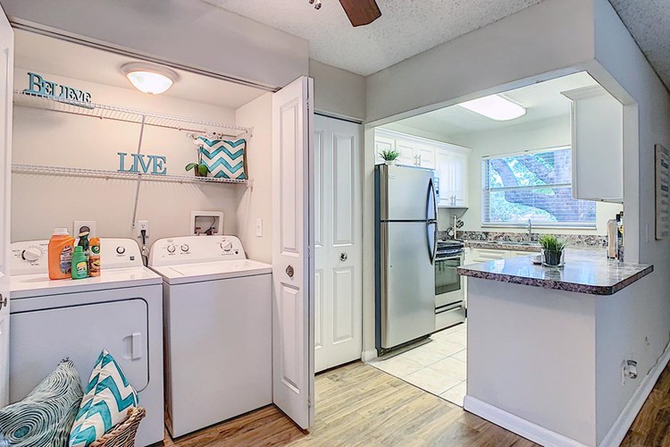 Many of our apartment homes feature full size washer & dryer appliances. We also have a community laundry room!