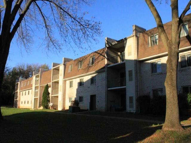 Caln East Apartments Image 2