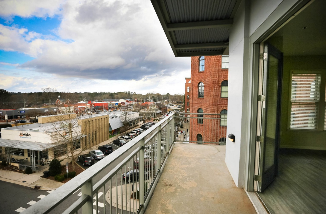 260 Woodstock Image 5