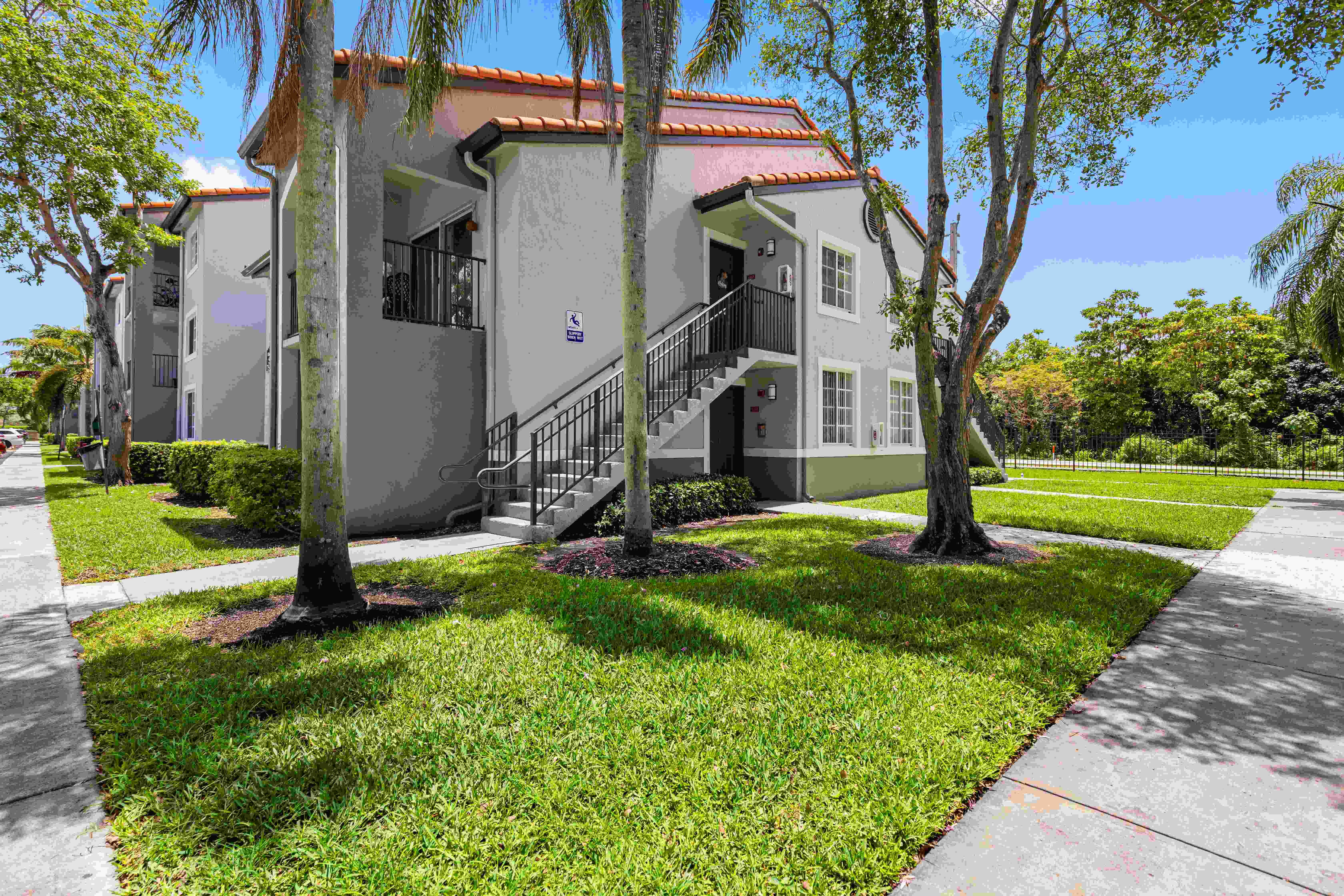 Sunset Gardens Image 74