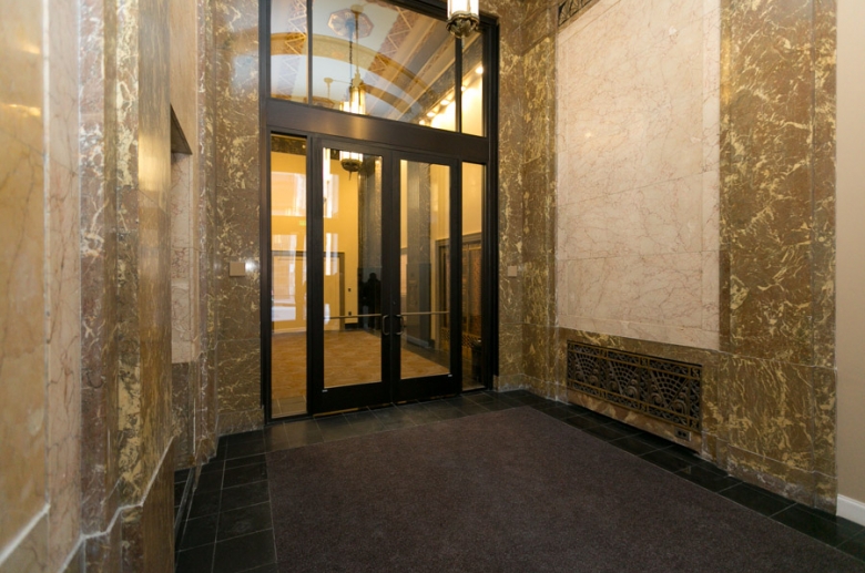 301 North Charles Image 3