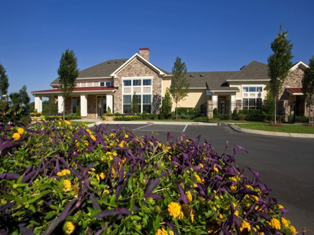 Grove at Waterford Crossing Image 18