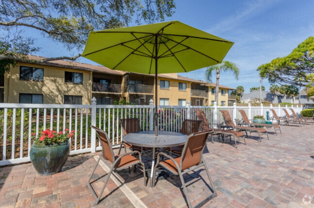 Bay Club Apartment Homes Image 16