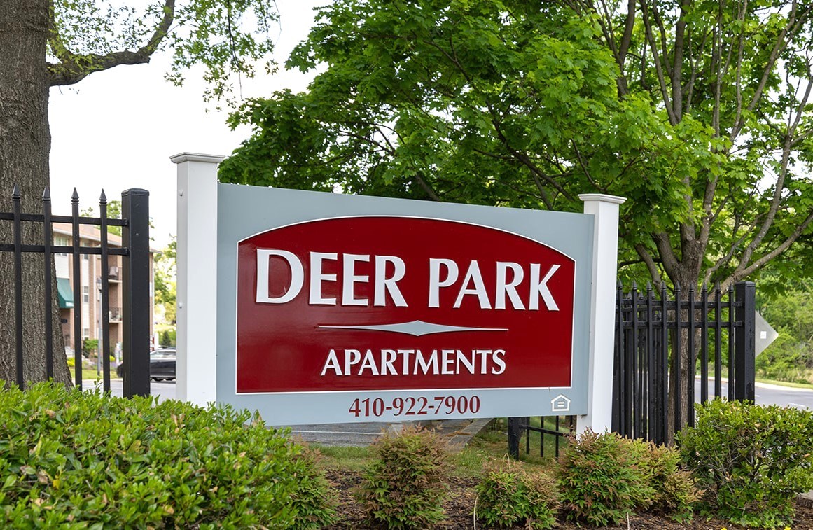 Deer Park Apartments Image 12