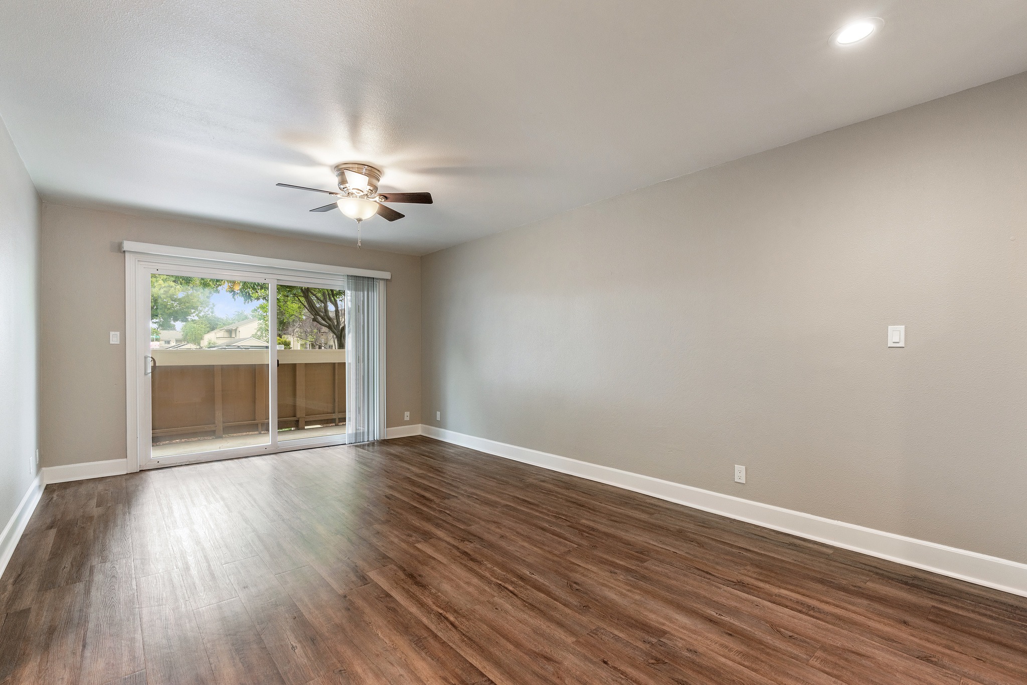 Pentagon Apartments Image 12