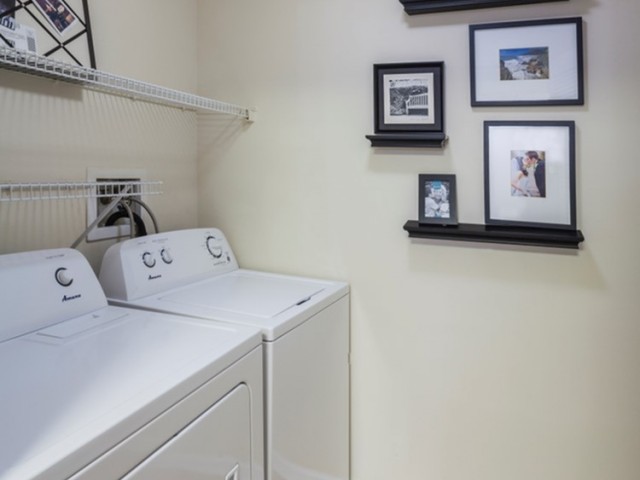 Walnut Crossing Apartments Image 6