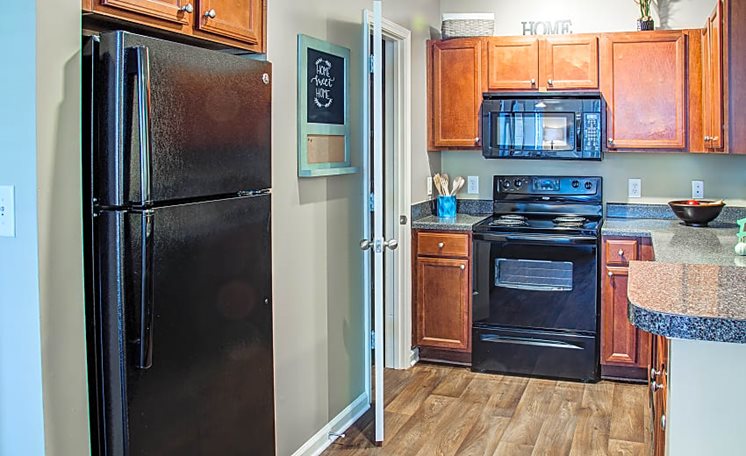 Centerville Manor Image 4