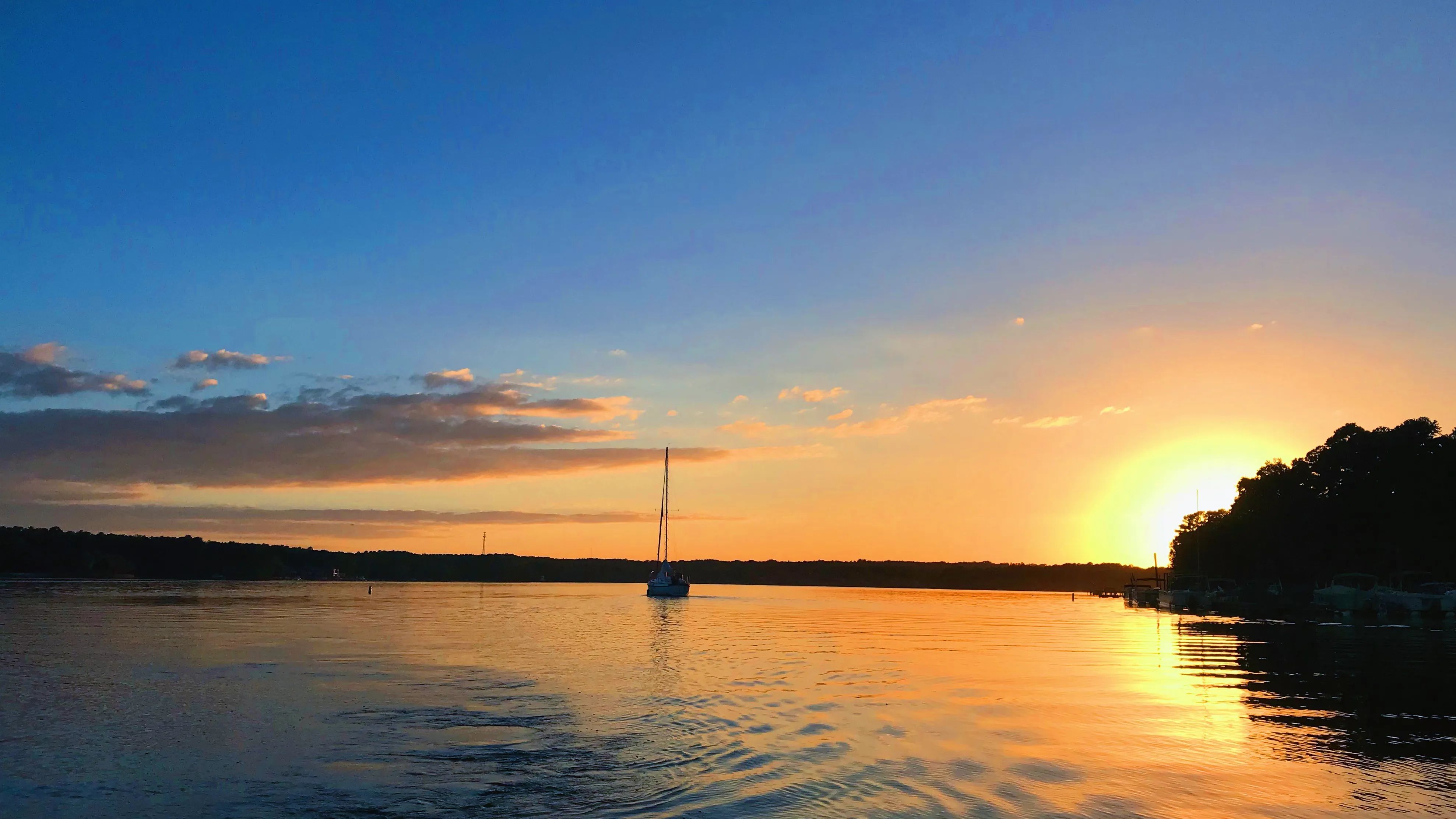 Savor stunning Lake Murray sunsets, just moments away from our community. 