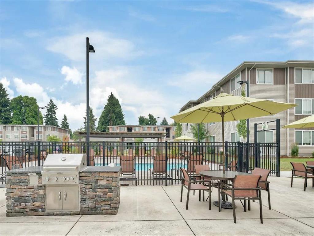 Ecco Apartments Image 15