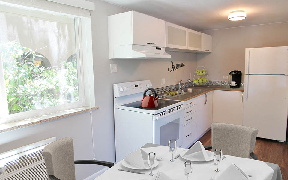 1435 Franklin Image 9