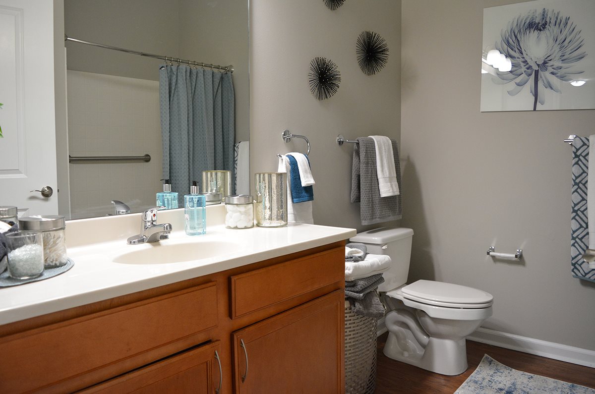 Villas at Crystal Lake Image 25