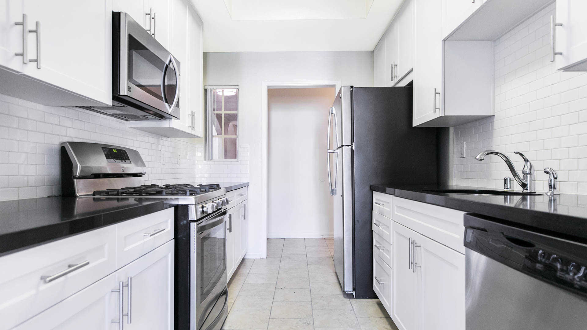 Westside on Barry Image 4