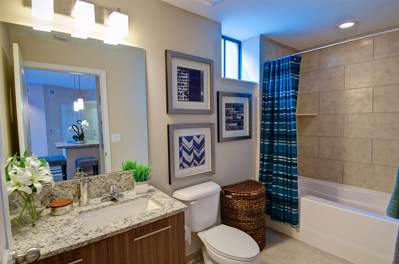Bathroom | Granite Countertop
