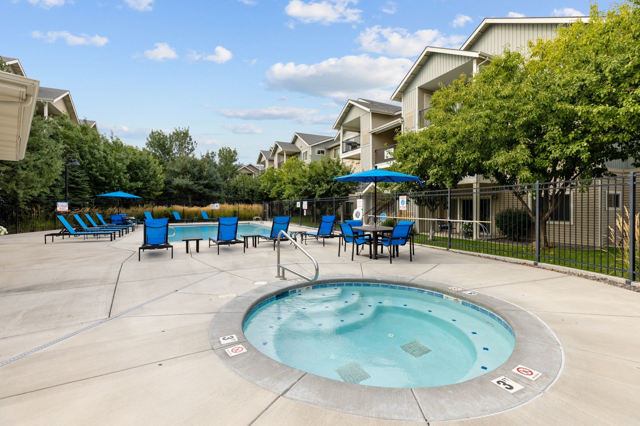 Island View Apartments Image 13