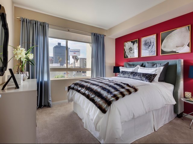 Wilshire La Brea Image 7