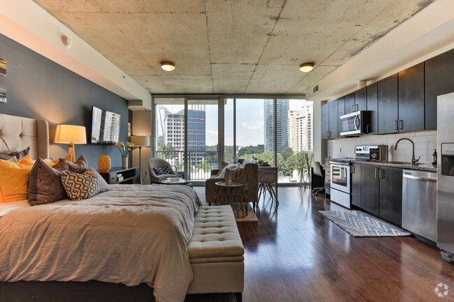 SkyHouse Buckhead Image 17