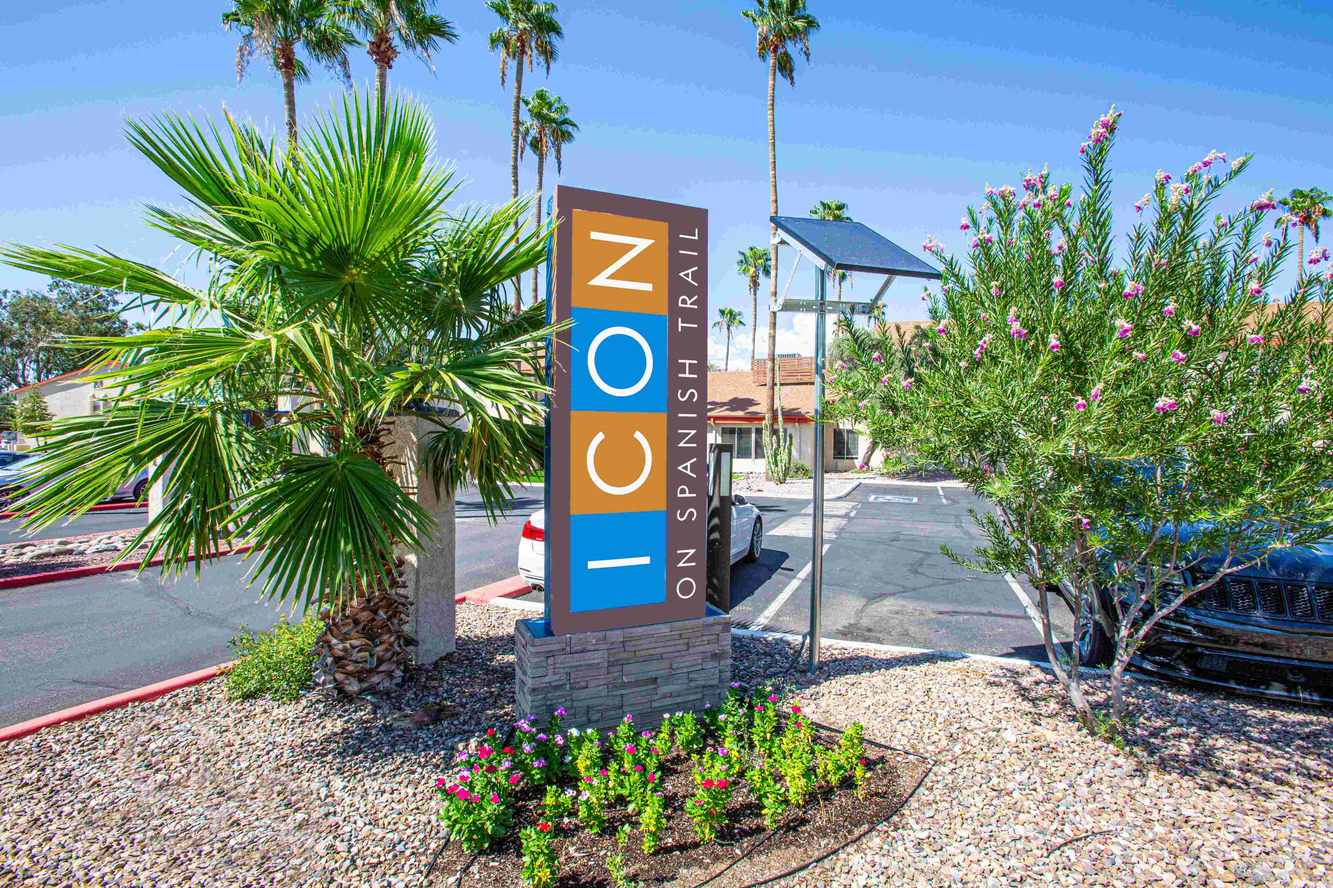 Icon on Spanish Trail Image 24