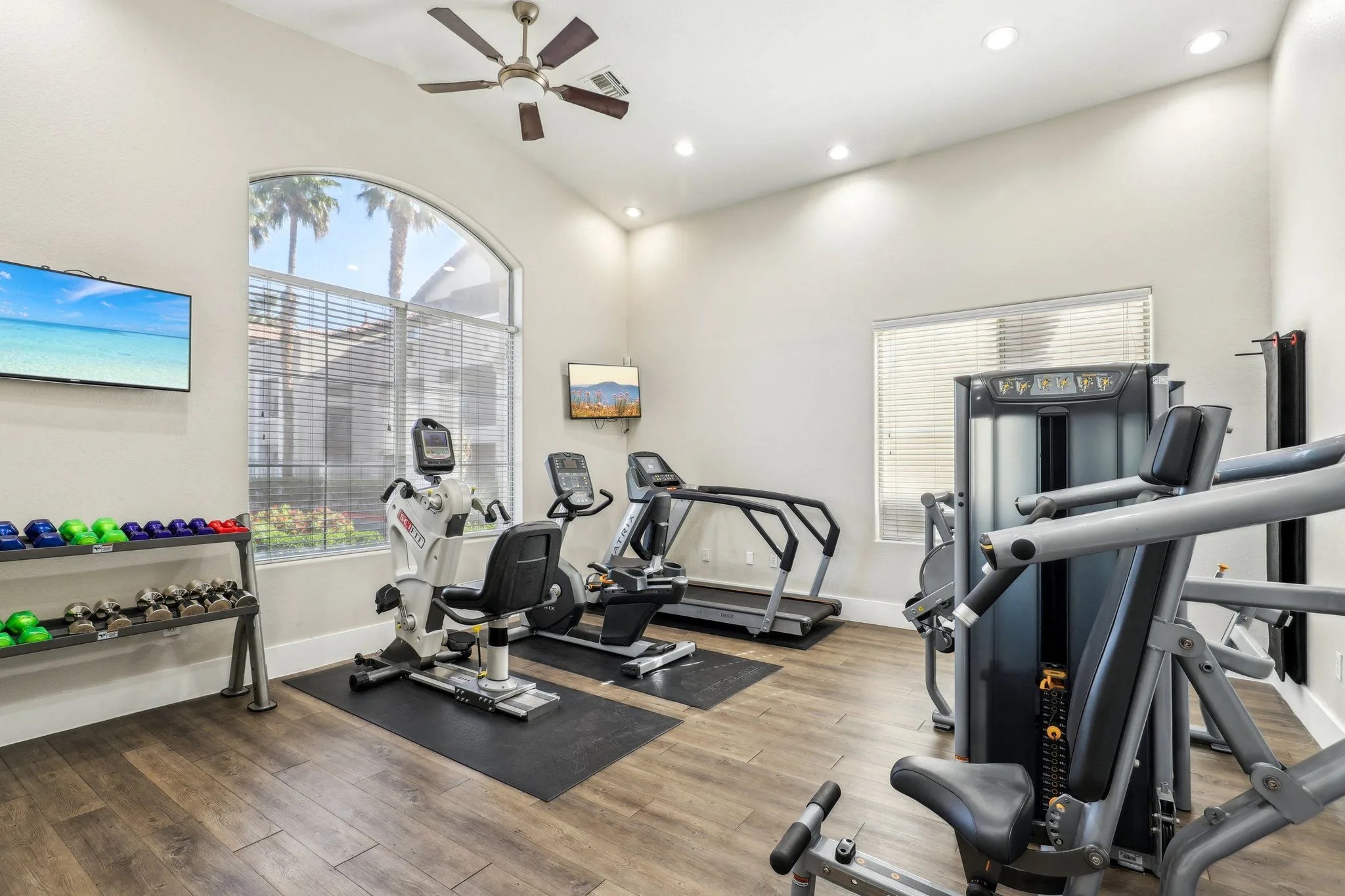 Court Senior Apartments Image 3