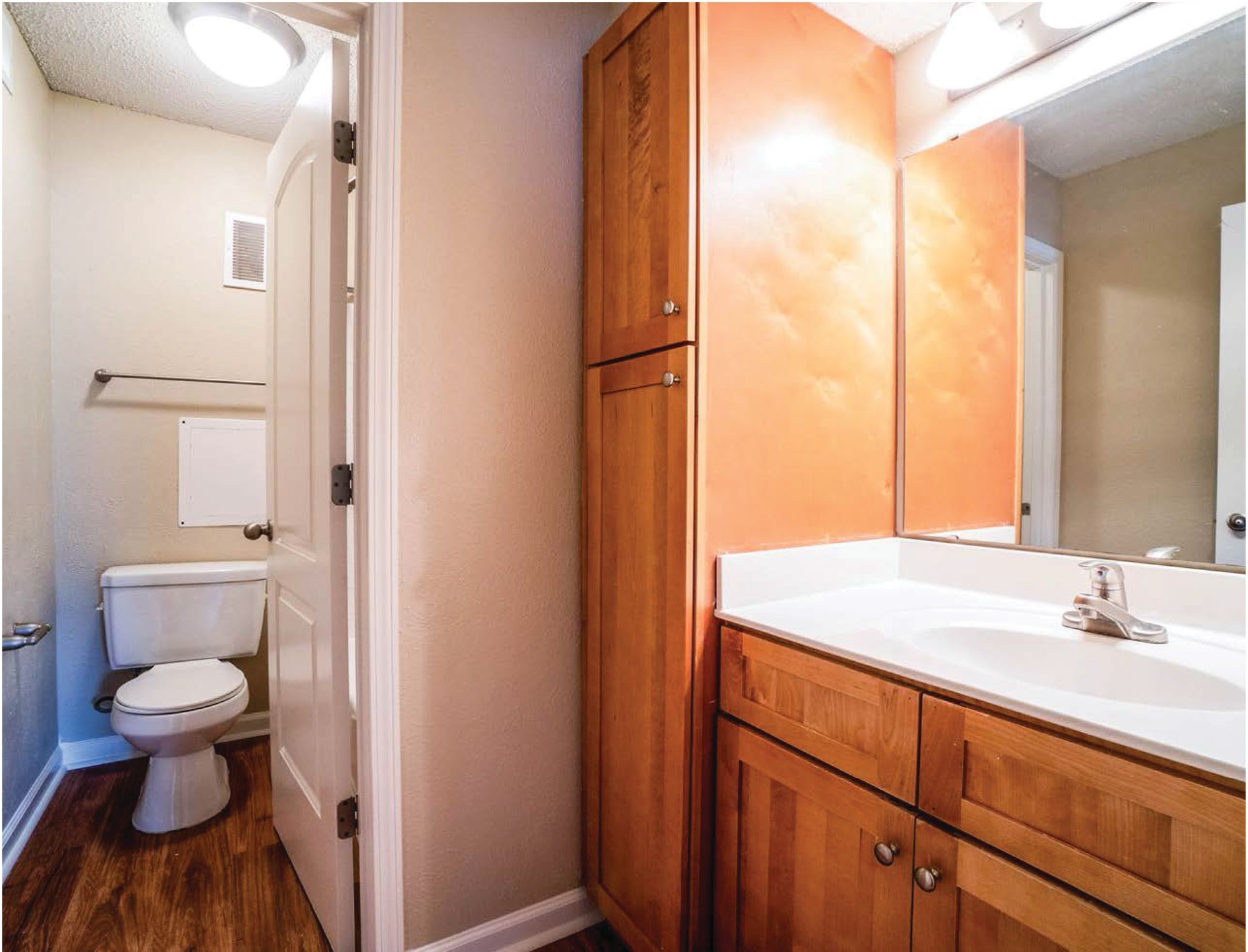 865 Bellevue Apartments Image 33